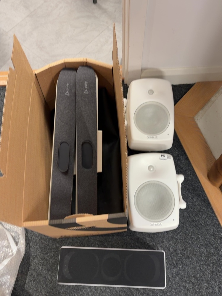 1506087-1 Studio speakers and conference equipment 5 pcs - Genelec, Poly