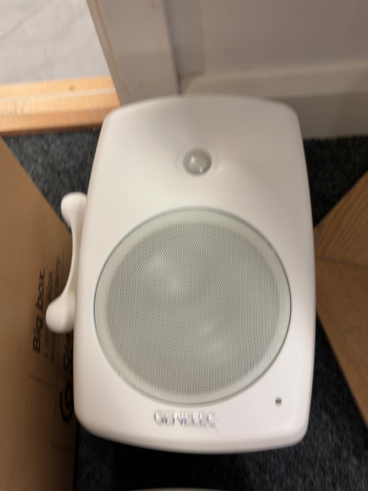 1506087-2 Studio speakers and conference equipment 5 pcs - Genelec, Poly