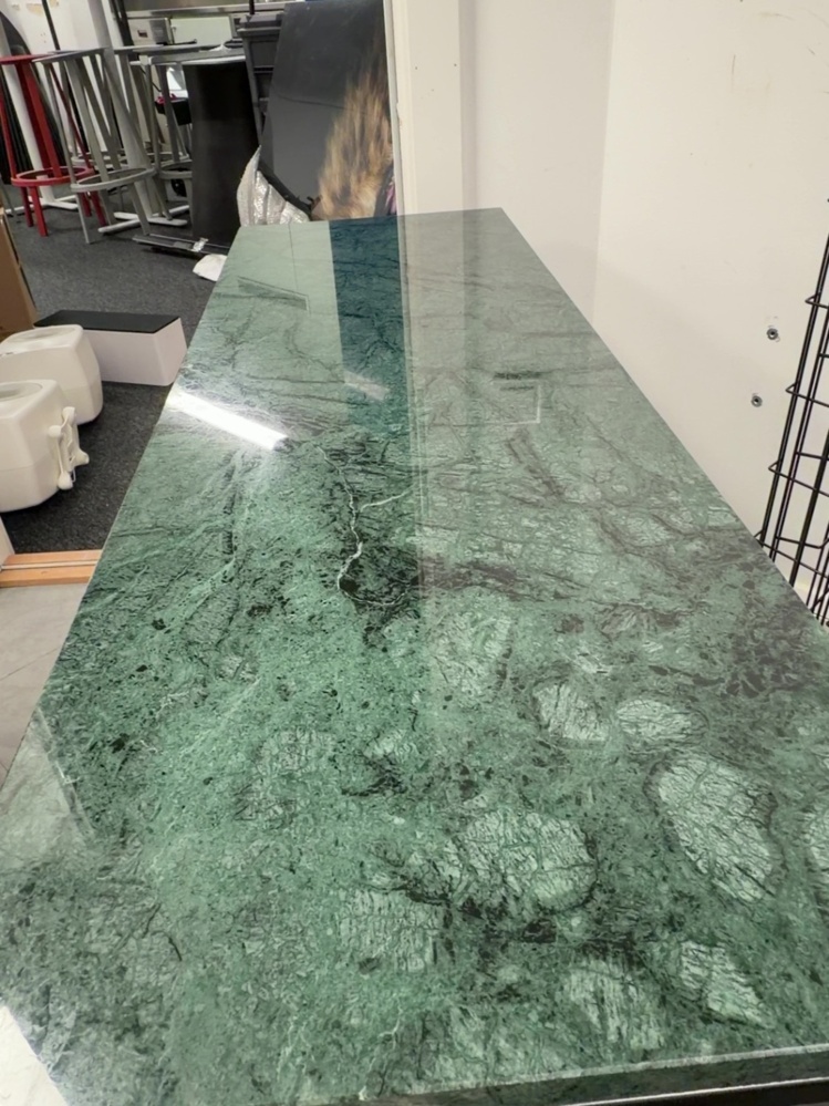 1506096-2 Green marble side table