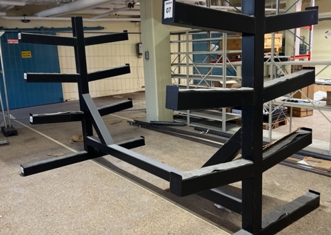 Branch stand