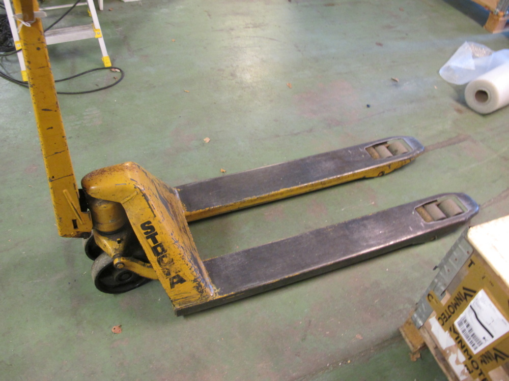 1452884-1 Hand truck Log