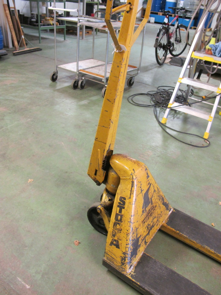1452884-2 Hand truck Log