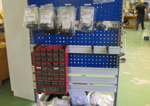 Material rack with O-rings etc.