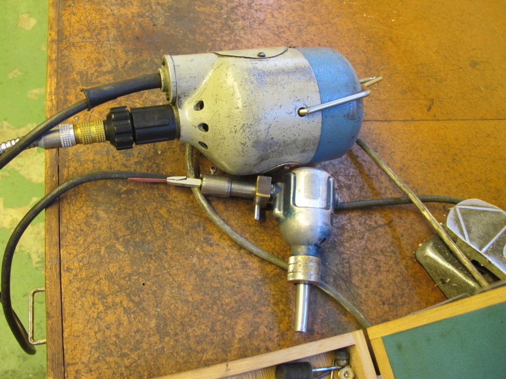 1452894-2 Grinder + various tools