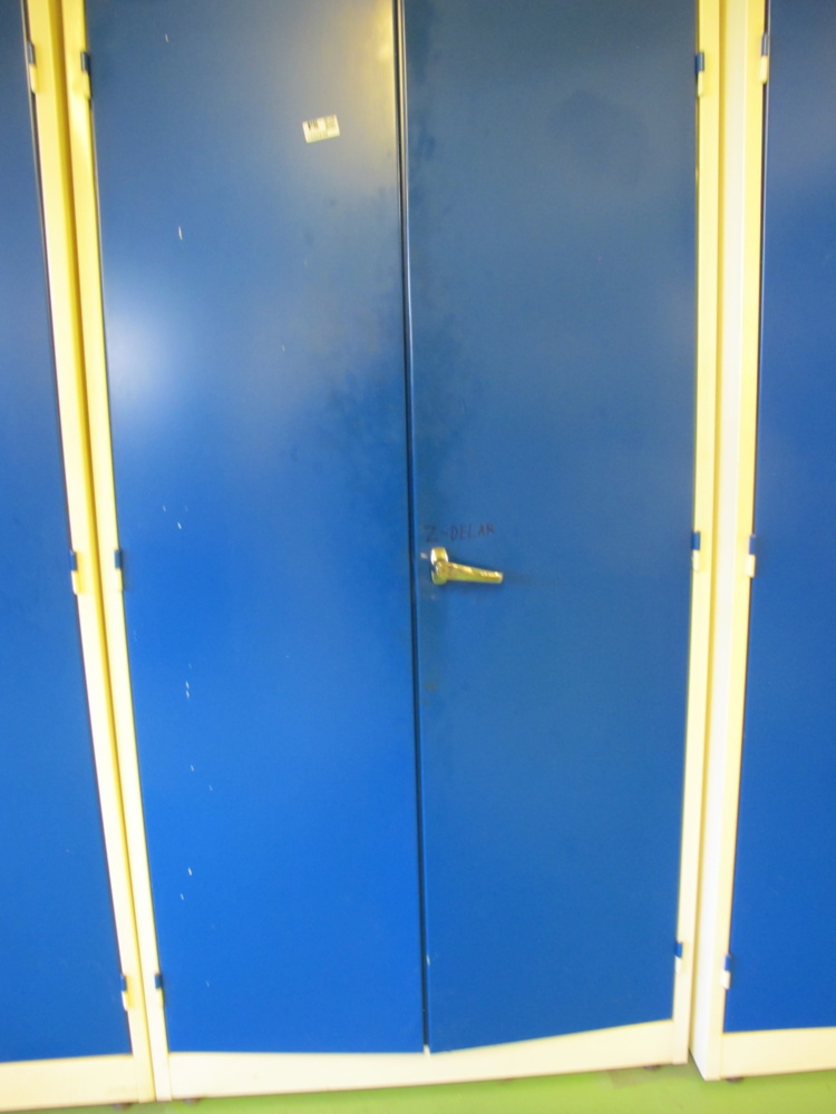 1452898-1 Sheet metal cabinet