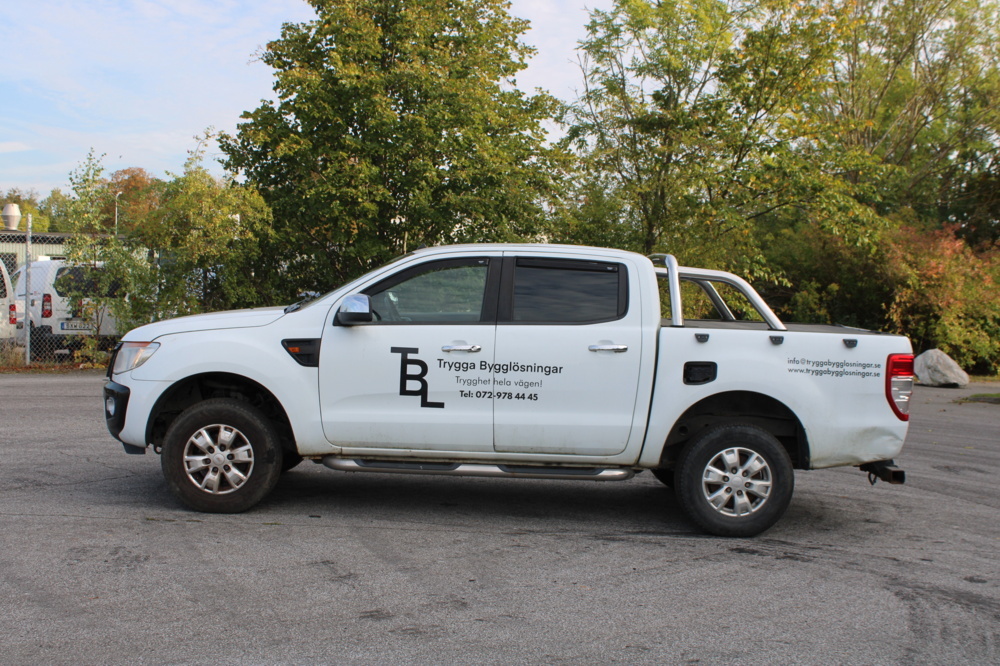 1529562-2 Ford Ranger Double Cab 2.2 TDCi 150hp, 2015 (12643 miles, automatic)