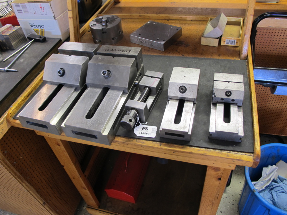 1452835-2 Machine vices, 5 pcs.