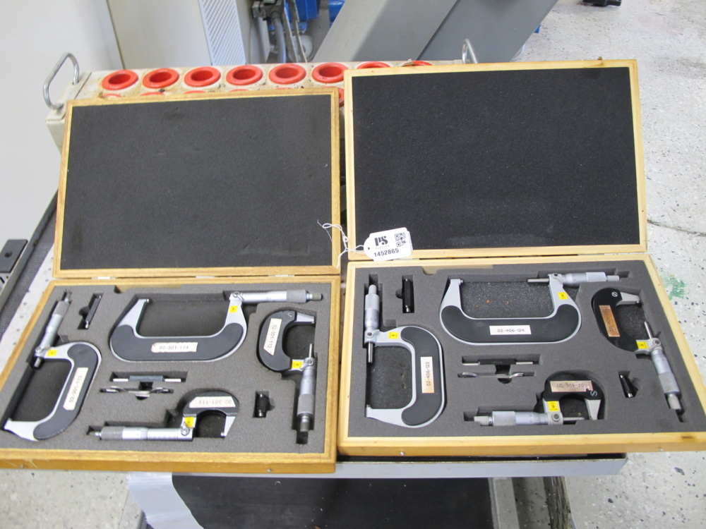 1452865-1 Micrometers in two boxes