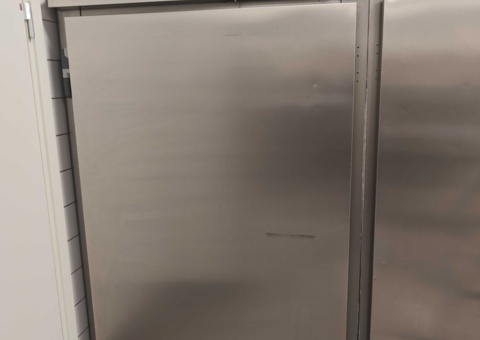 Foster FADPR2 Fermenter and cold room cabinet.