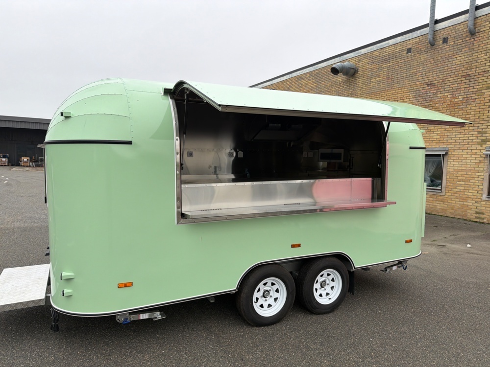 1593248-1 New food cart / ice cream cart / food truck, similar to Airstream -2026