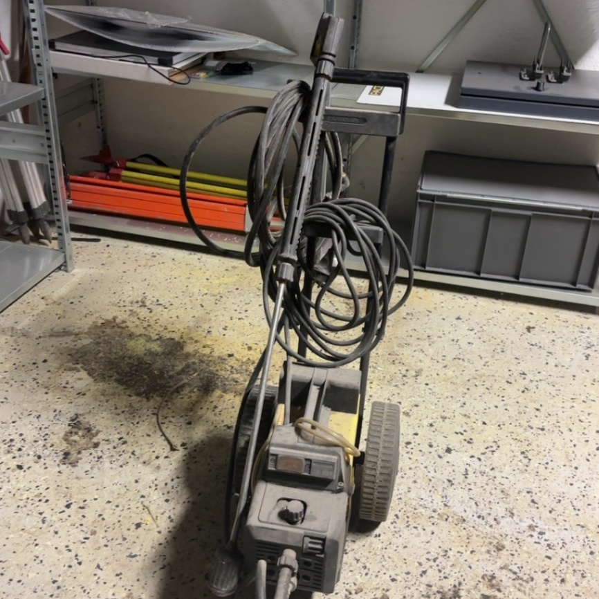 1373313-2 Högtryckstvätt med tillbehör - Kärcher HD 655
