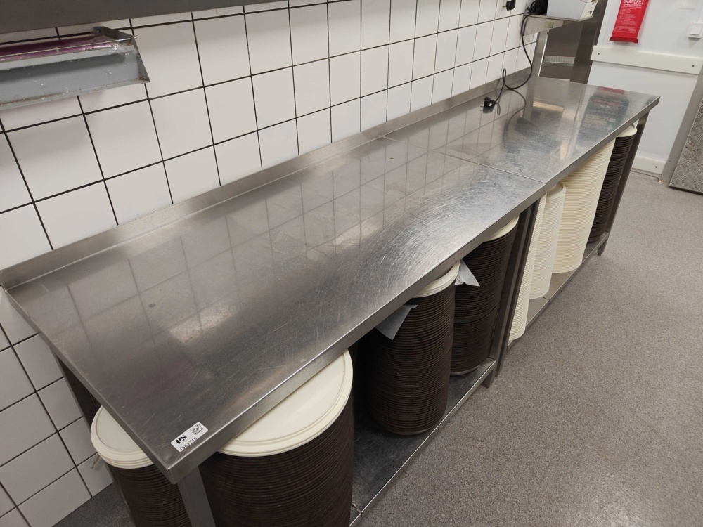 1581719-2 Two stainless steel workbenches with undershelf