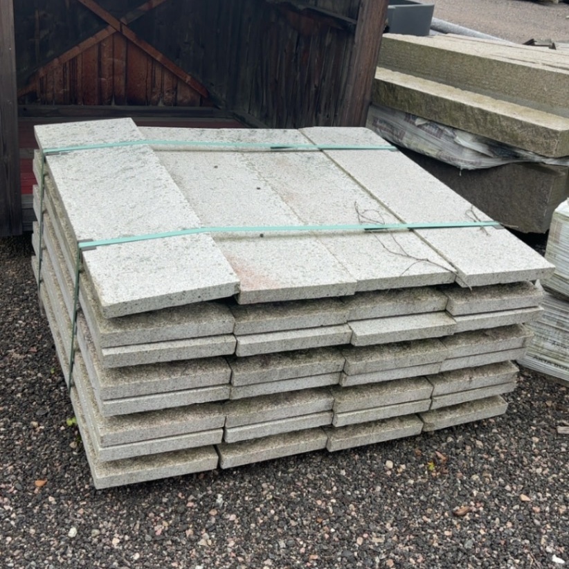 1373317-1 Granitpaneler - 32 st