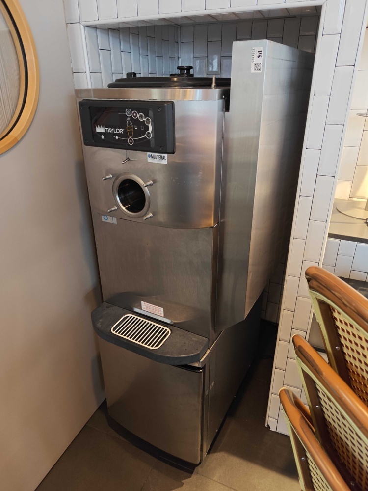 1581726-2 Taylor C708-58 soft ice cream machine