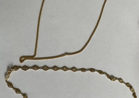 Necklaces richly decorated