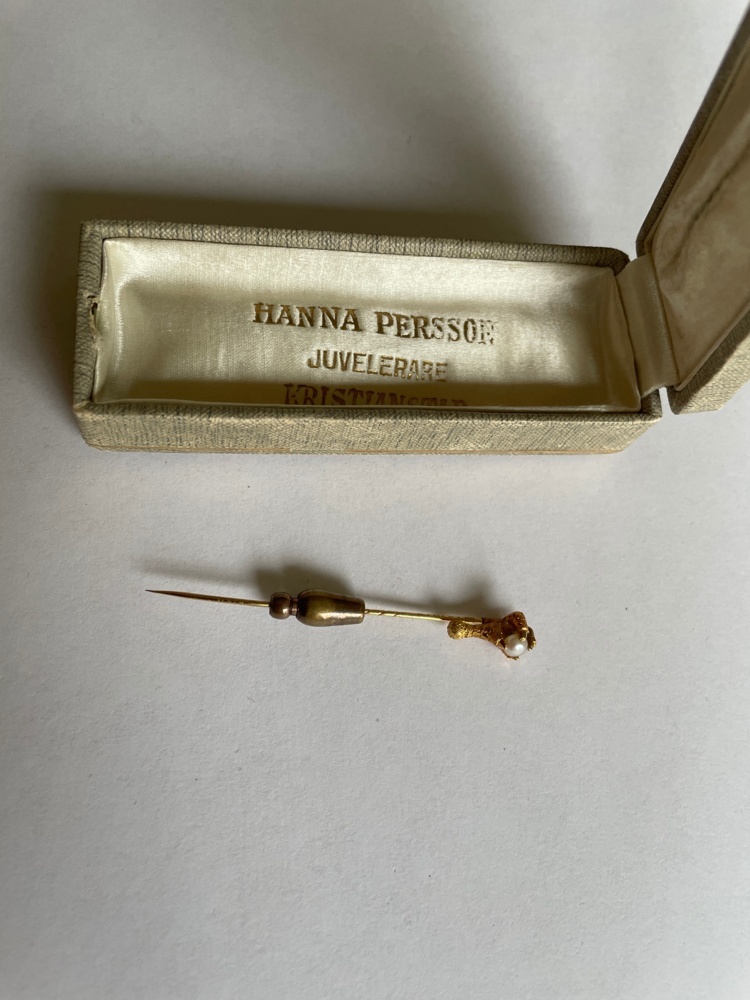 1593453-1 Antique Tie Clip