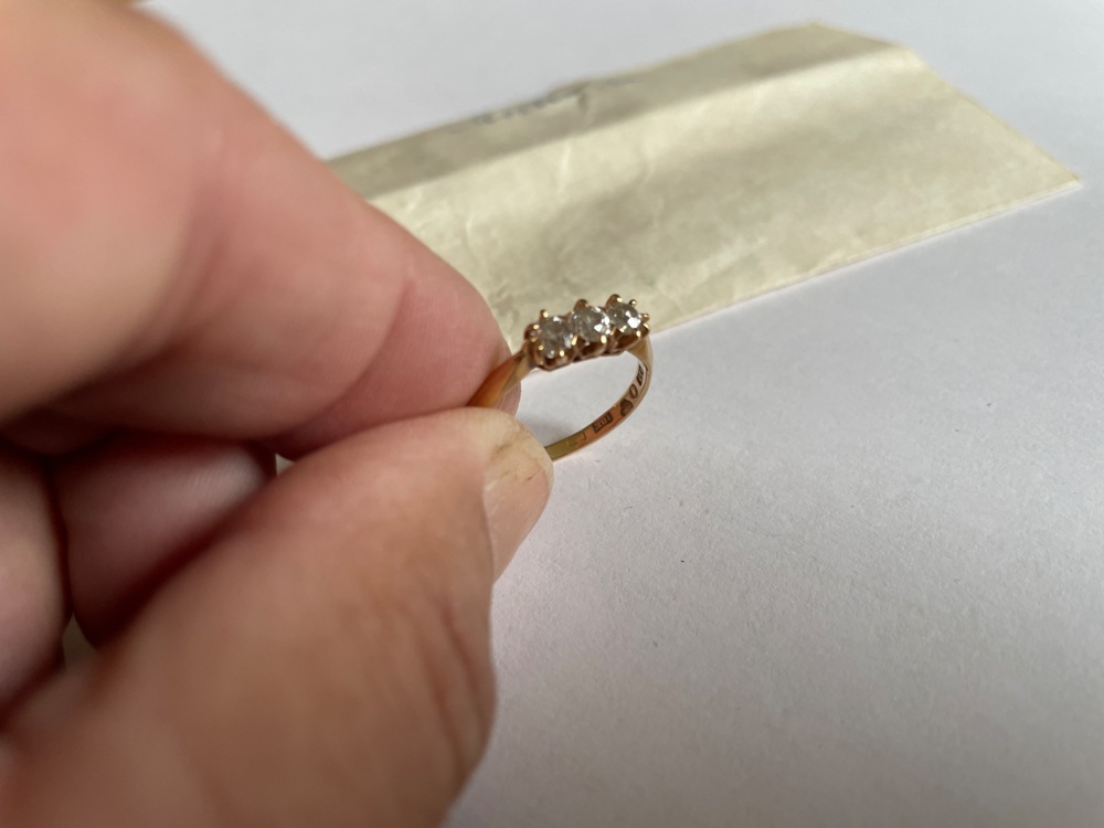 1593455-2 Diamond ring