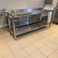 1141701-1 Rostfri diskbänk med underhylla, uppvikt bakkant, ca 200x65x90 cm