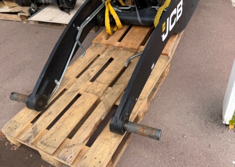 Lastarmar med snabbfäste till JCB 409 frontlastare