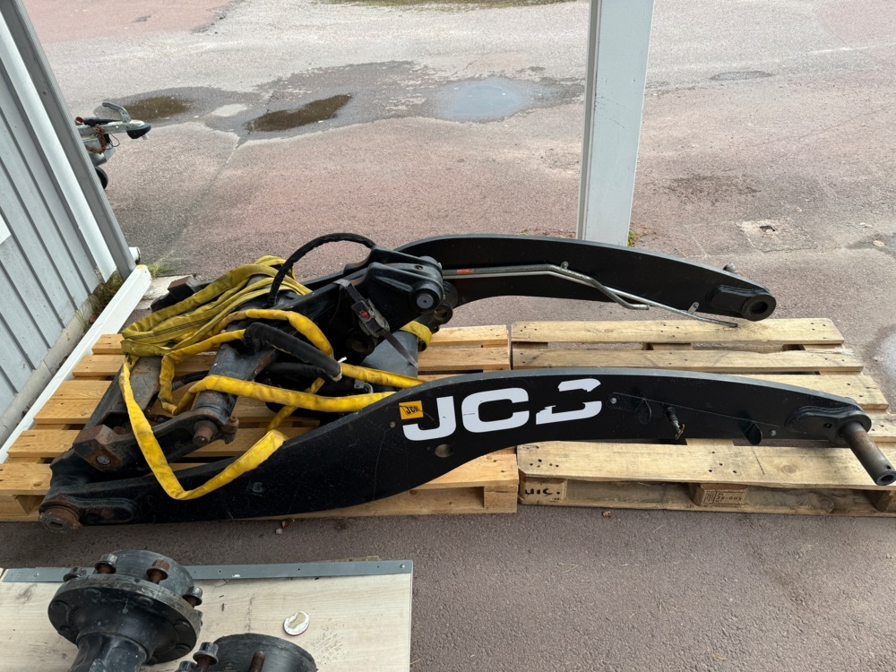 1352398-2 Lastarmar med snabbfäste till JCB 409 frontlastare