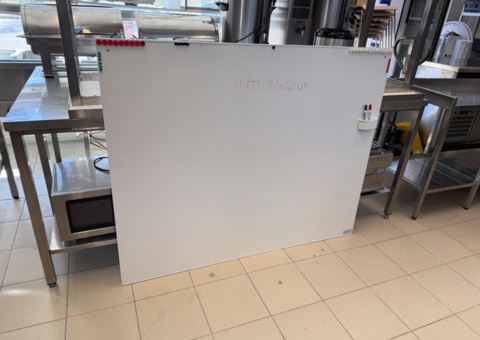 Whiteboardtavla ca 155x120 cm