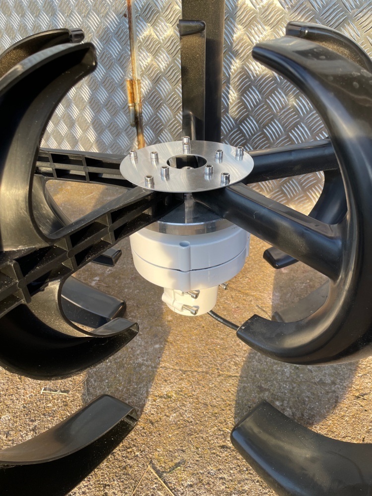 1593486-2 Wind turbine 1000W