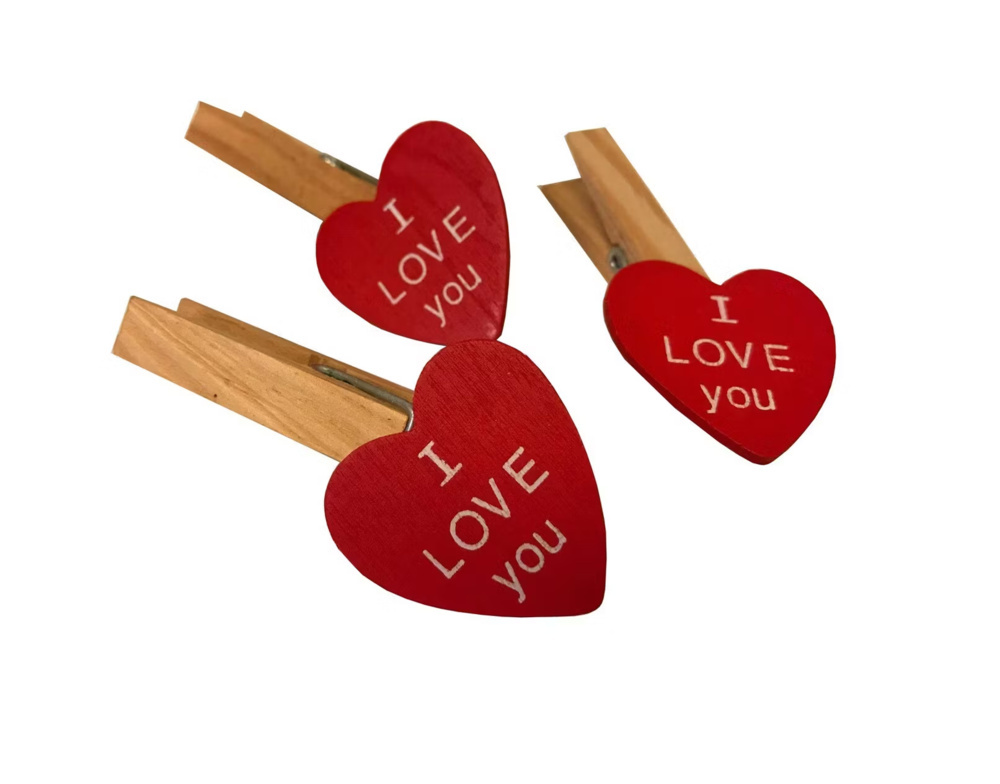 1593592-1 Klädnypor, 940 st - I Love You