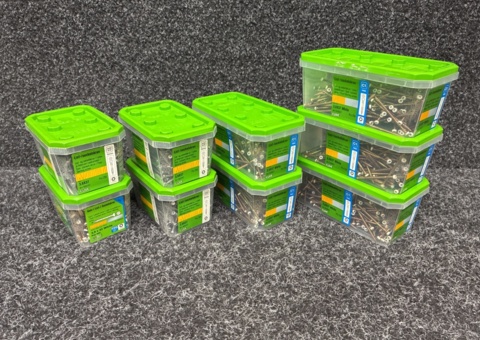 9 pcs Packages Strip/base screw, Essve