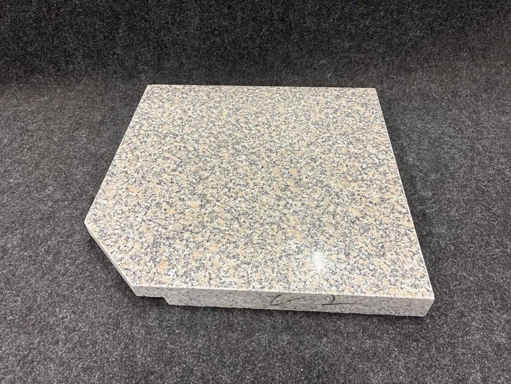 1593871-1 Parasolltyngd Granit 28kg