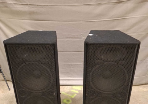 PA speakers, 2 pcs - Wharfedale Pro EVP-X215, with transport wheels