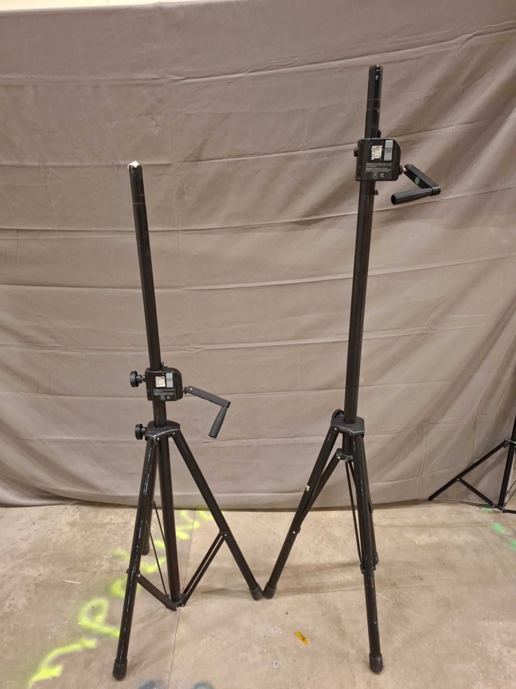 1582558-1 Speaker stands, 2 pcs - K&M, with crank adjustment