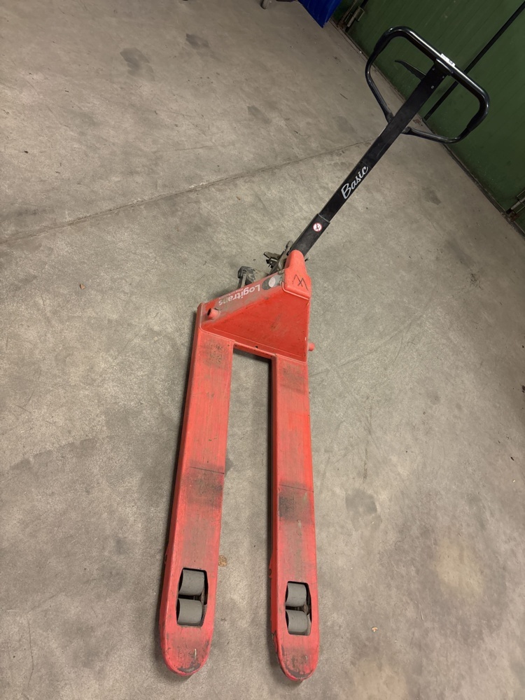 1511477-2 Pallet truck 2.5 ton - Logitrans -2014