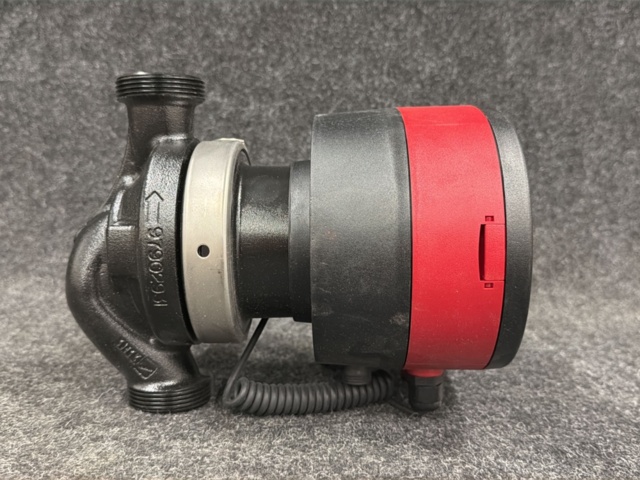 1593766-3 Cirkulationspump Grundfos MAGNA3 25-40 180