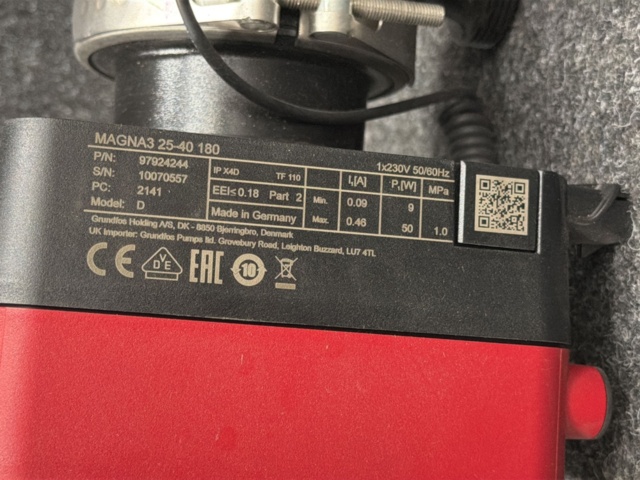 1593766-7 Cirkulationspump Grundfos MAGNA3 25-40 180