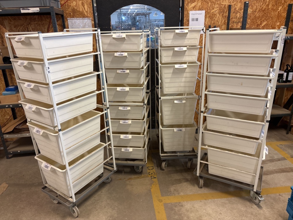 1511487-2 8 backhoes