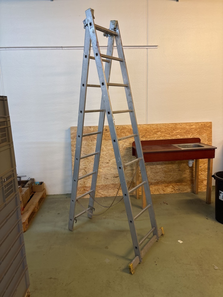 1511497-1 Aluminum stepladder - Eurostar
