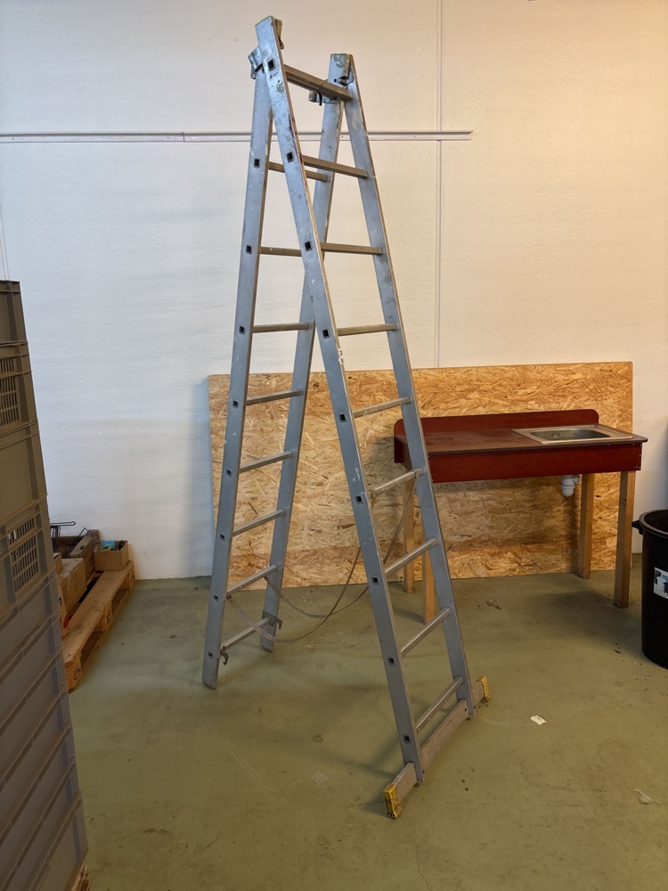 1511497-2 Aluminum stepladder - Eurostar