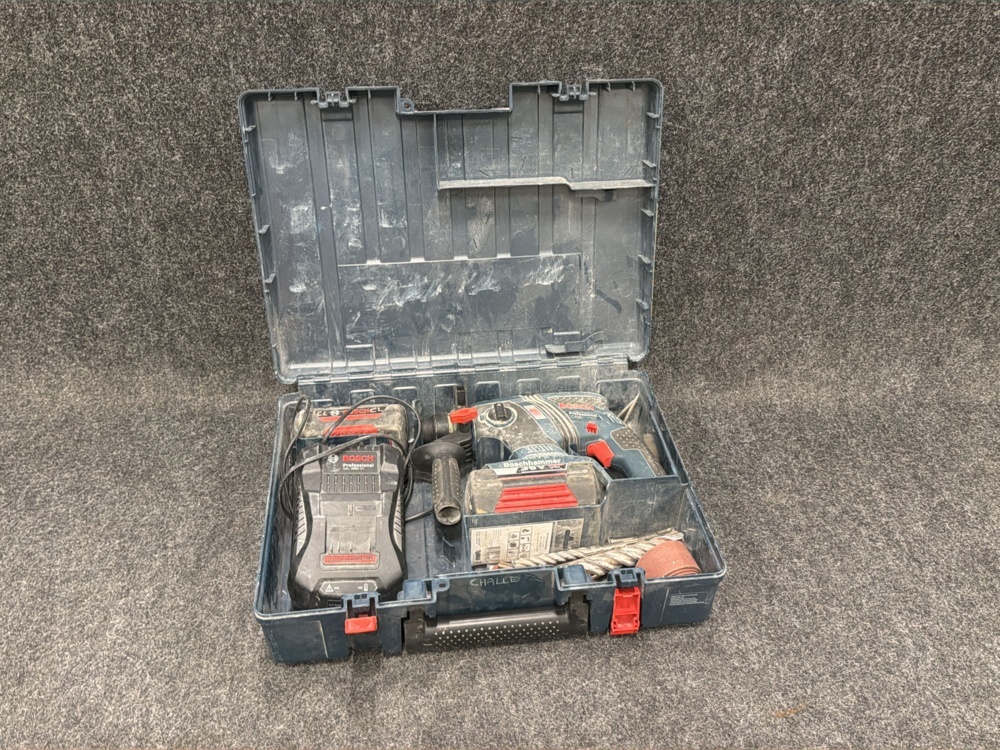 1593783-1 Borrhammare Bosch GBH 36 V-EC inklusive batterier & laddare
