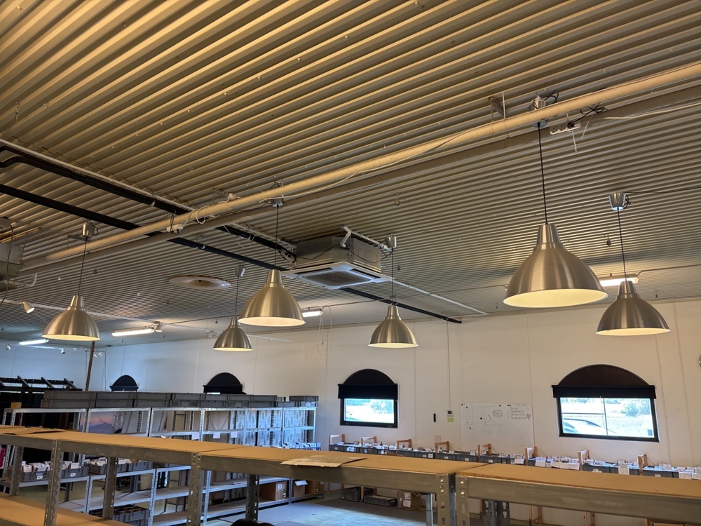 1511500-2 Pendant lamps 10pcs in chrome finish