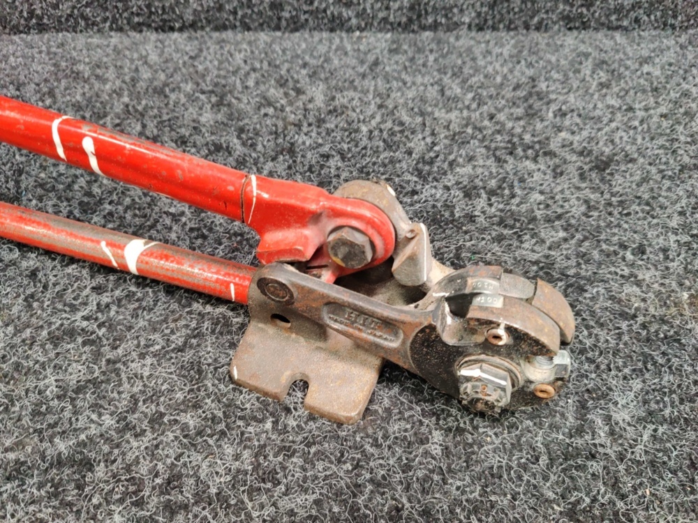 1593830-2 Gängstångsklippare HIT