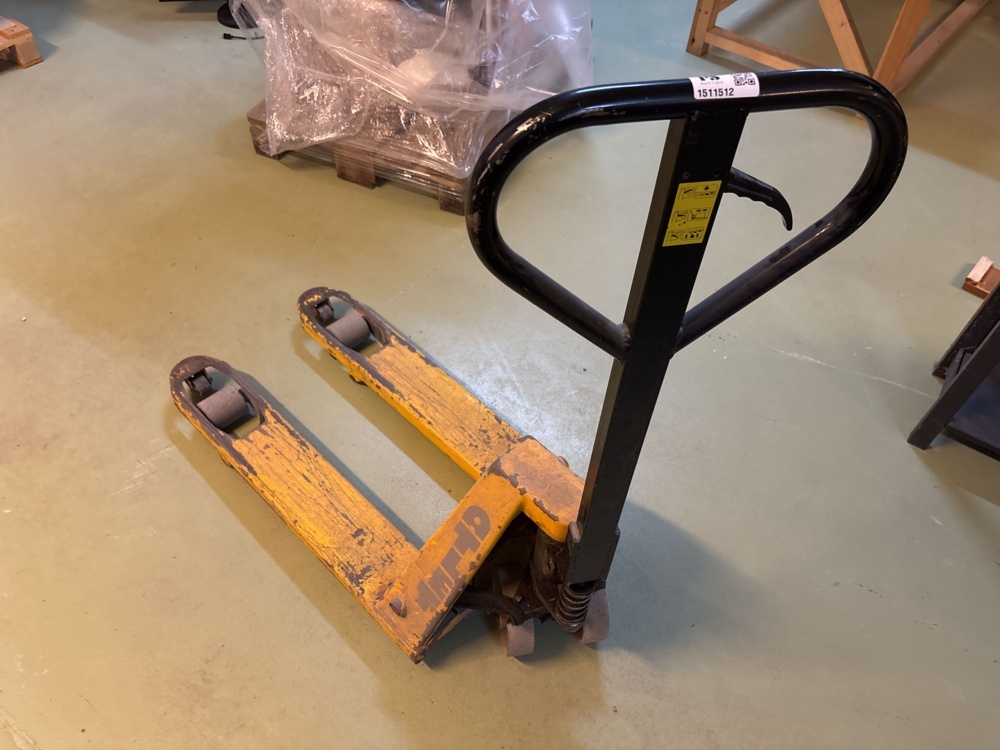 1511512-1 Pallet truck with short forks - Atlet HPT 2000