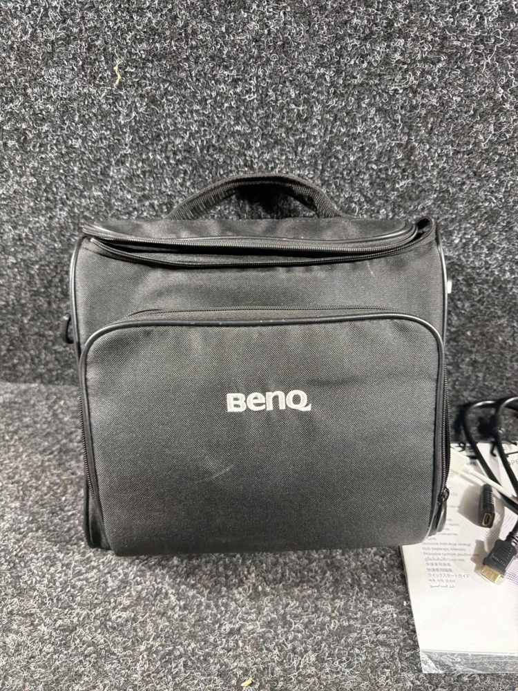 1566345-2 Projector with bag and accessories BenQ MW665
