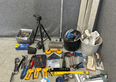 Lot of hand tools and construction accessories