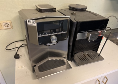 Automatic espresso machines 2 pcs - Siemens EQ.9 S500 / EQ.6 S500
