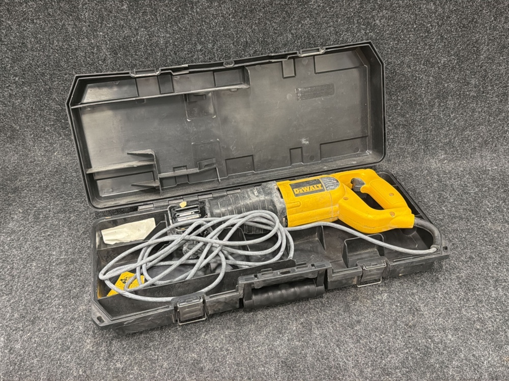 1594648-1 Tigersåg DeWalt DW304PK-QS