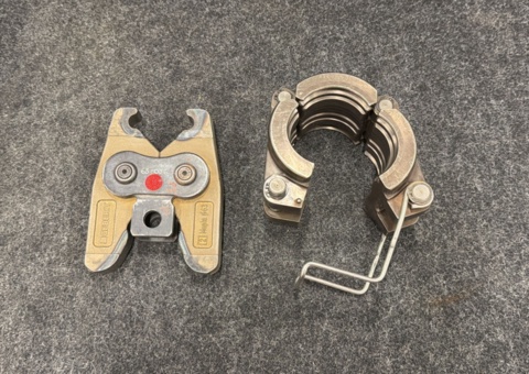 Pressback & presskrage Ø63 mm med väska, Geberit