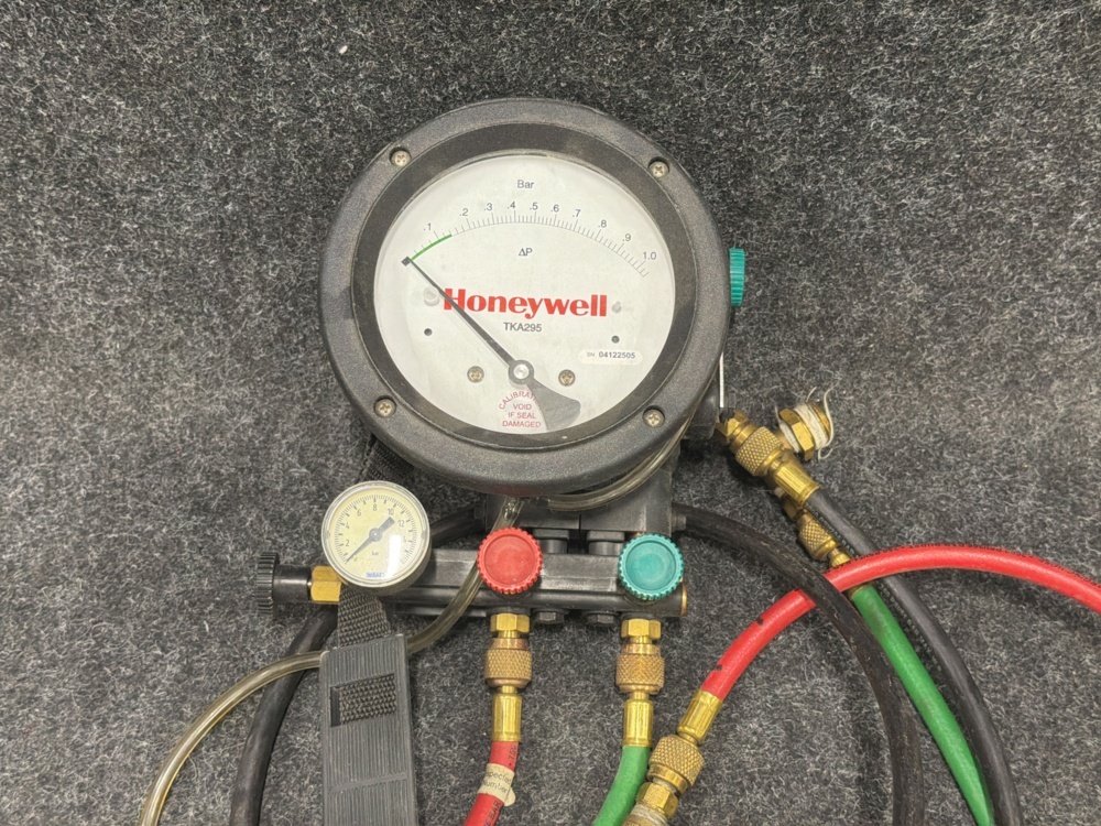 1594657-2 Kontrollinstrument Honeywell TKA295