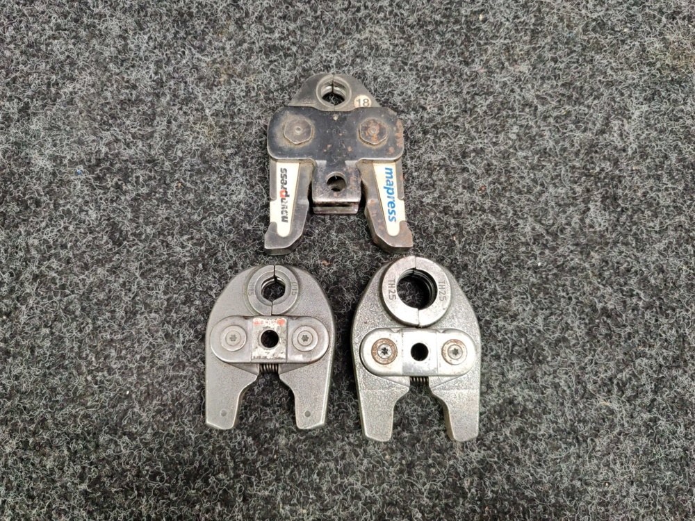 1595291-1 3 st Pressbackar Novopress & Rems, M15, TH25 & 18