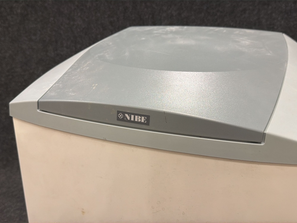 1594666-2 Varmvattenberedare Nibe EVH16-35-Cu