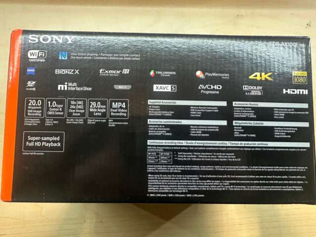 1571322-17 Videokamera Sony FDR-AX100E med tillbehör